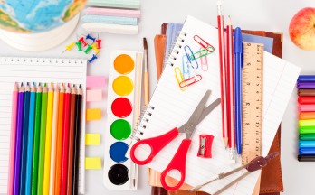 fournitures scolaires colorées